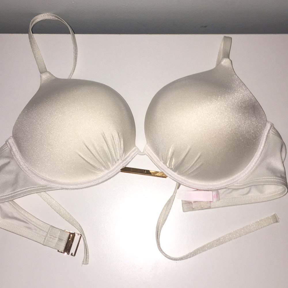 Bombshell Victoria secret bikini top